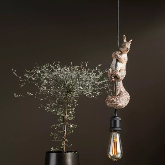 Lampa Ekorre Poly Hängande